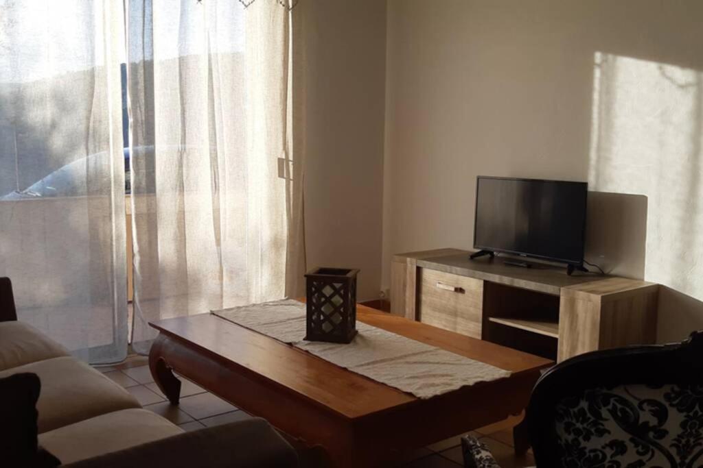 Appartement Spacieux Et Chaleureux A Грасс Екстер'єр фото